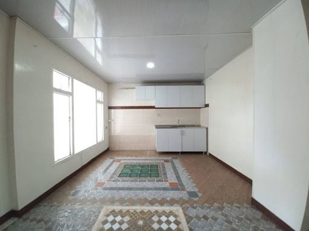 Casa de 10 alcobas en venta en Ciudad Jardín Sur, Bogotá, 394 m² · foto 16 de 20