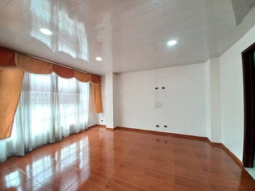 Casa de 10 alcobas en venta en Ciudad Jardín Sur, Bogotá, 394 m² · foto 20 de 20