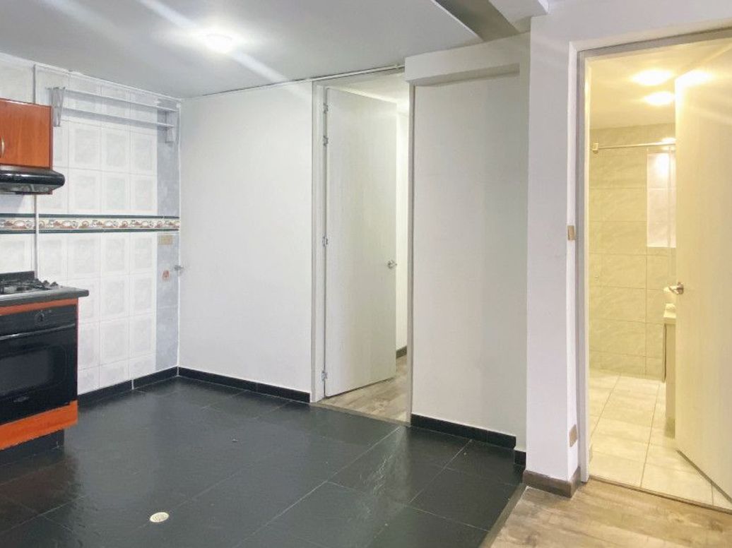 Apartamento de 2 alcobas en venta en Santa Isabel Sur, Bogotá, 83 m² · foto 7 de 20