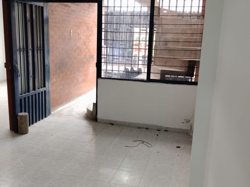 Apartamento en arriendo, Ub. la base planta y talleres en La Base