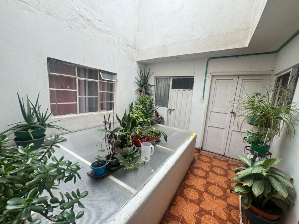 Casa de 10 alcobas en venta en Bravo Paez, Bogotá, 380 m² · foto 5 de 20