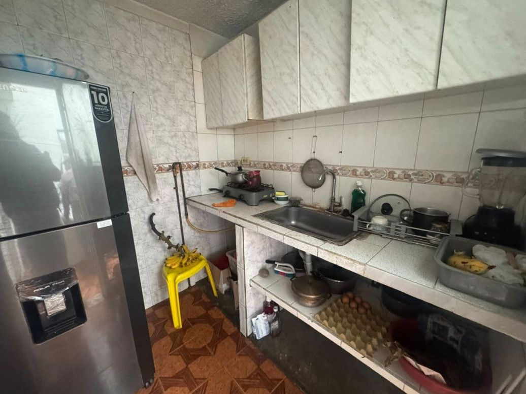Casa de 10 alcobas en venta en Bravo Paez, Bogotá, 380 m² · foto 6 de 20