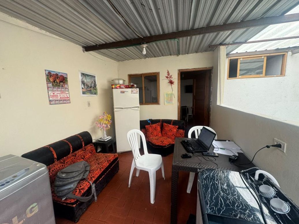 Casa de 10 alcobas en venta en Bravo Paez, Bogotá, 380 m² · foto 18 de 20