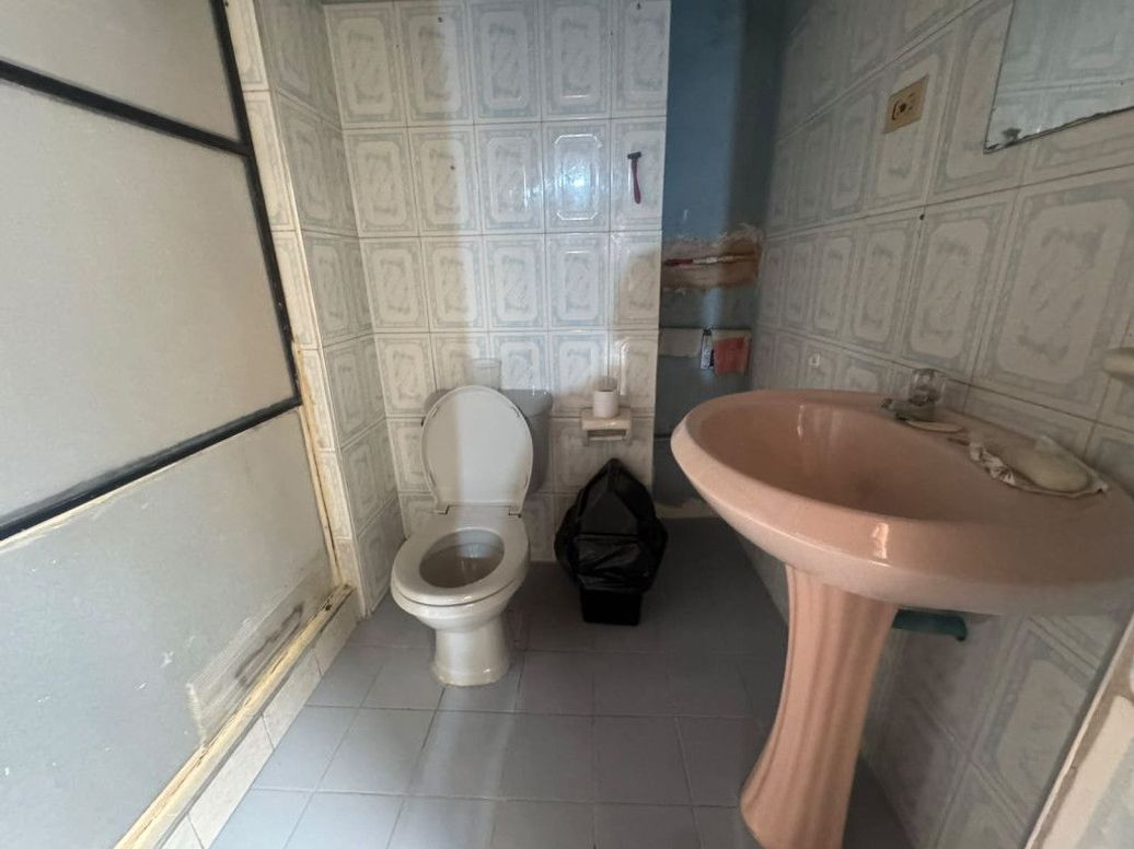 Casa de 10 alcobas en venta en Bravo Paez, Bogotá, 380 m² · foto 15 de 20