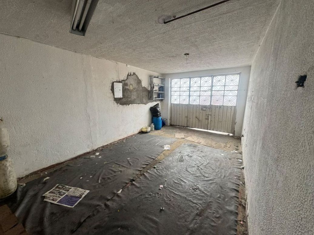 Casa de 10 alcobas en venta en Bravo Paez, Bogotá, 380 m² · foto 19 de 20