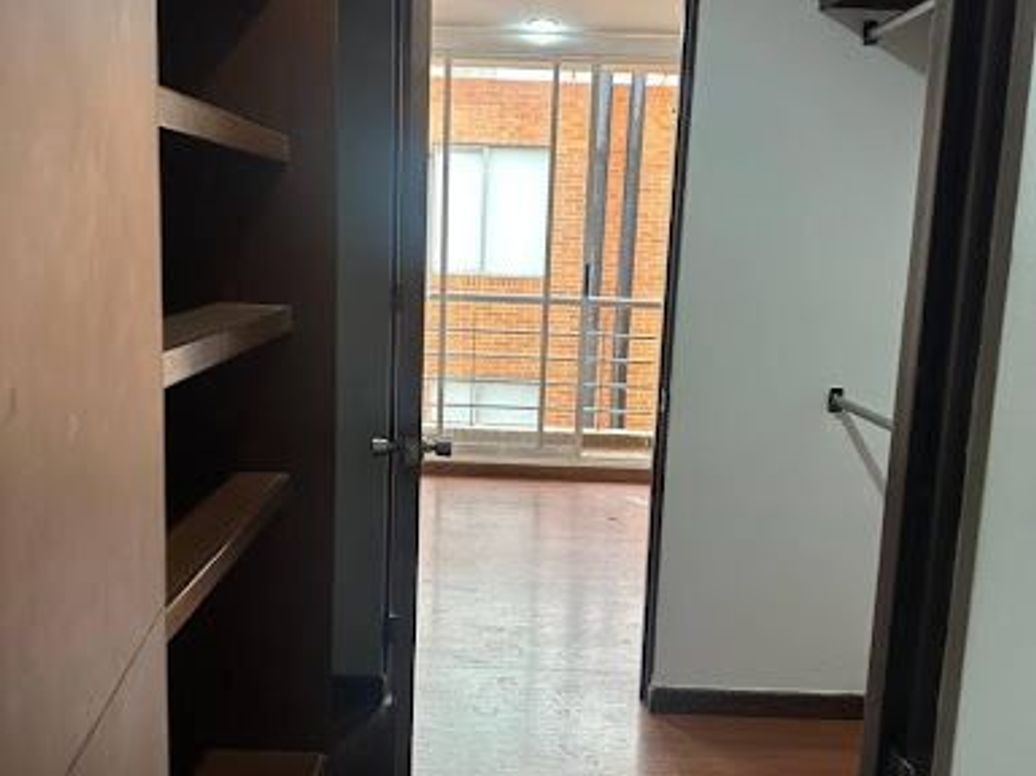 Apartamento en venta en Las Orquideas, Bogotá · foto 8 de 20