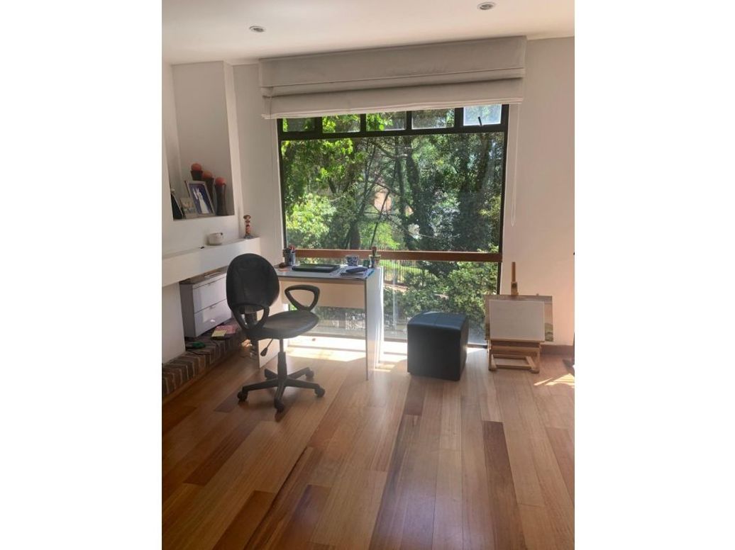 Apartamento de 3 alcobas en venta en Santa Barbara Alta, Bogotá, 229 m² · foto 7 de 9