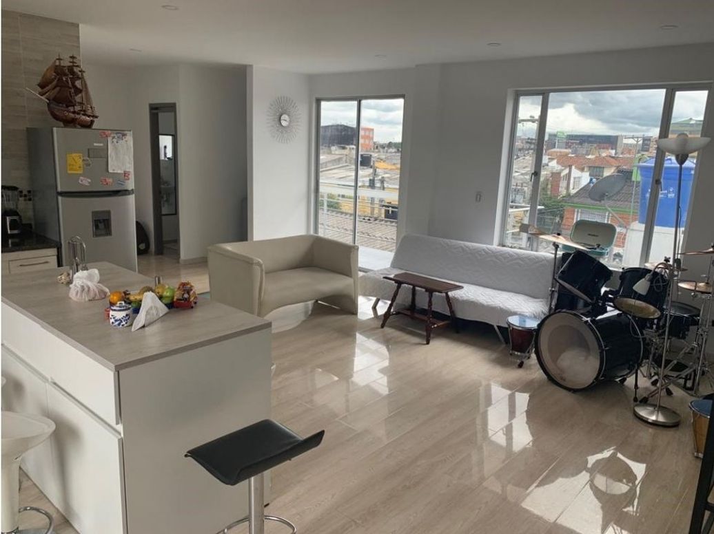 Casa de 4 alcobas en venta en Normandía, Bogotá, 360 m² · foto 16 de 19