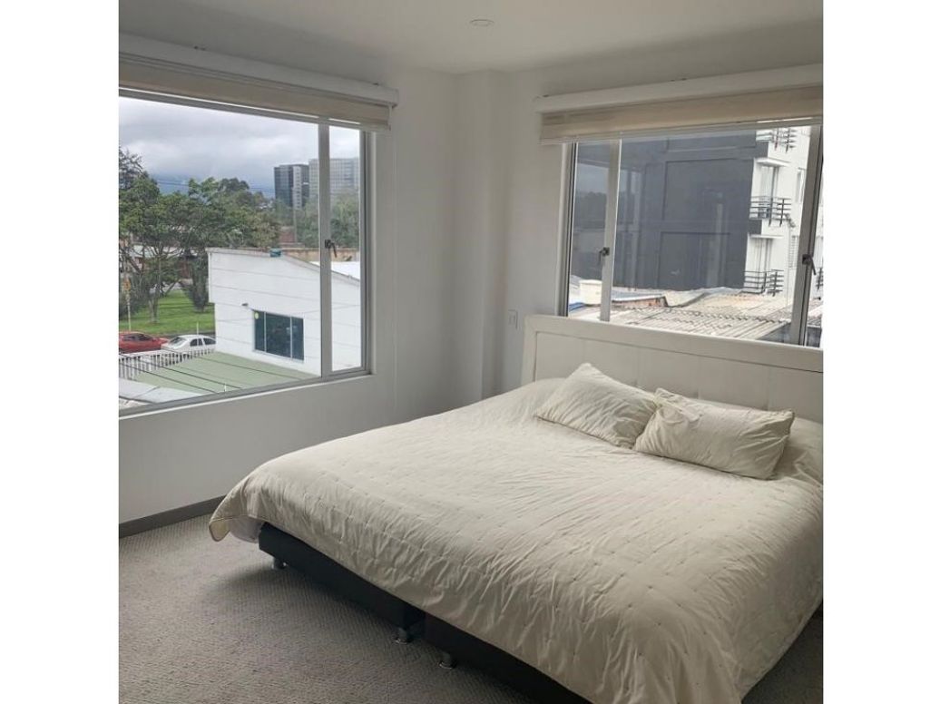 Casa de 4 alcobas en venta en Normandía, Bogotá, 360 m² · foto 12 de 19