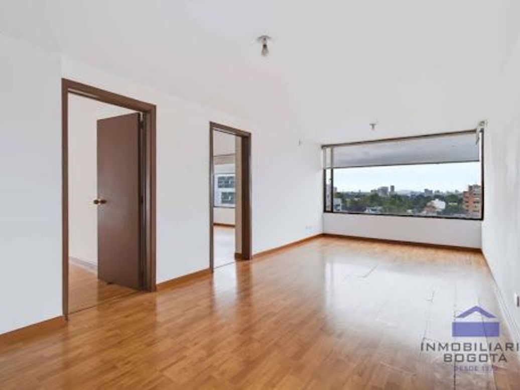 Apartamento de 2 alcobas en venta en Mariscal Sucre, Bogotá, 94 m² · foto 3 de 20