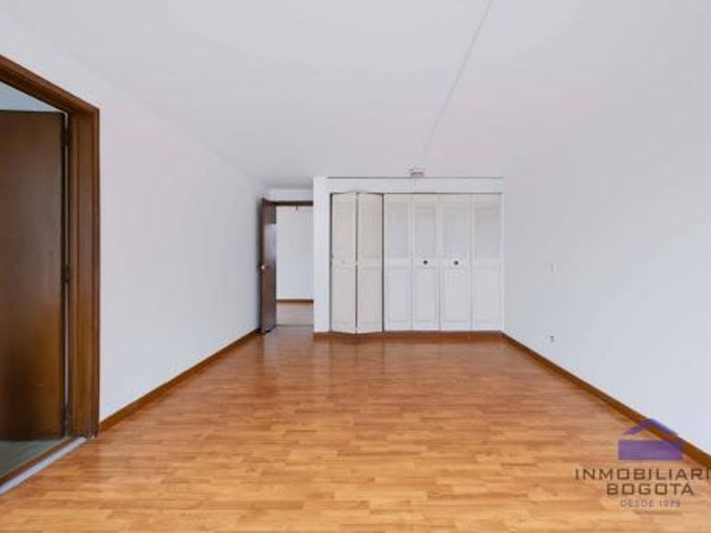 Apartamento de 2 alcobas en venta en Mariscal Sucre, Bogotá, 94 m² · foto 12 de 20