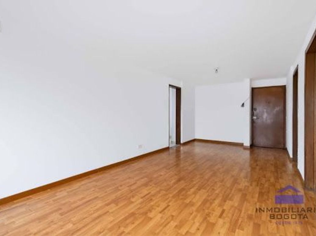 Apartamento de 2 alcobas en venta en Mariscal Sucre, Bogotá, 94 m² · foto 4 de 20