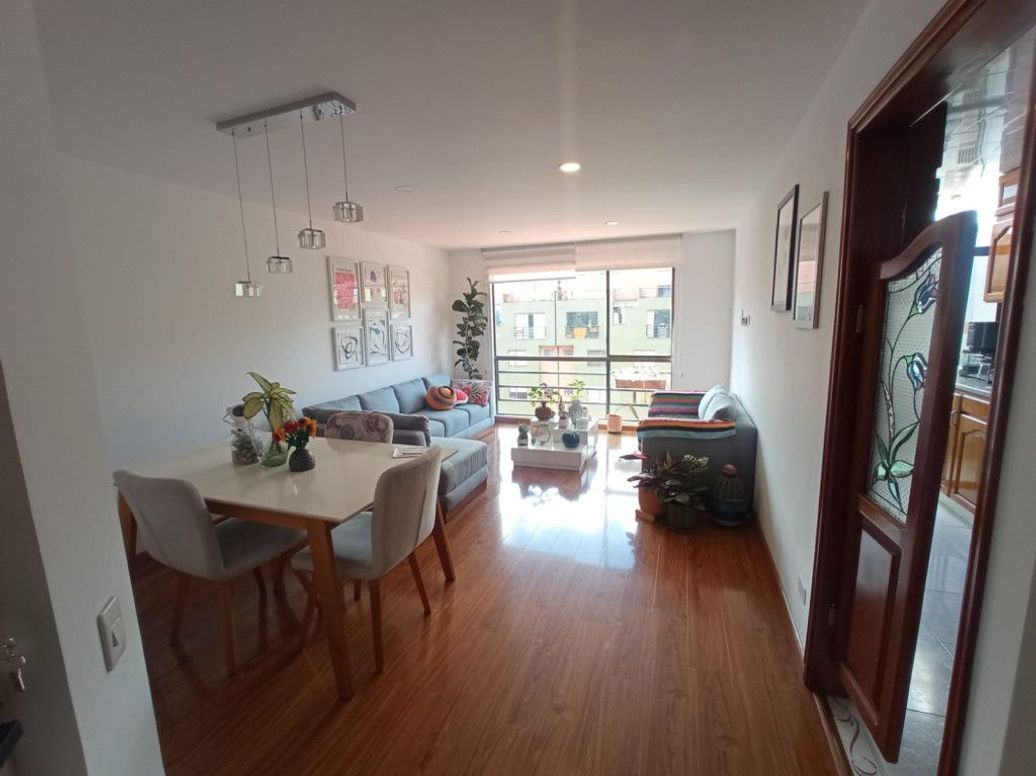 Apartamento de 3 alcobas en venta en La Esperanza Norte, Bogotá, 104 m² · foto 3 de 20