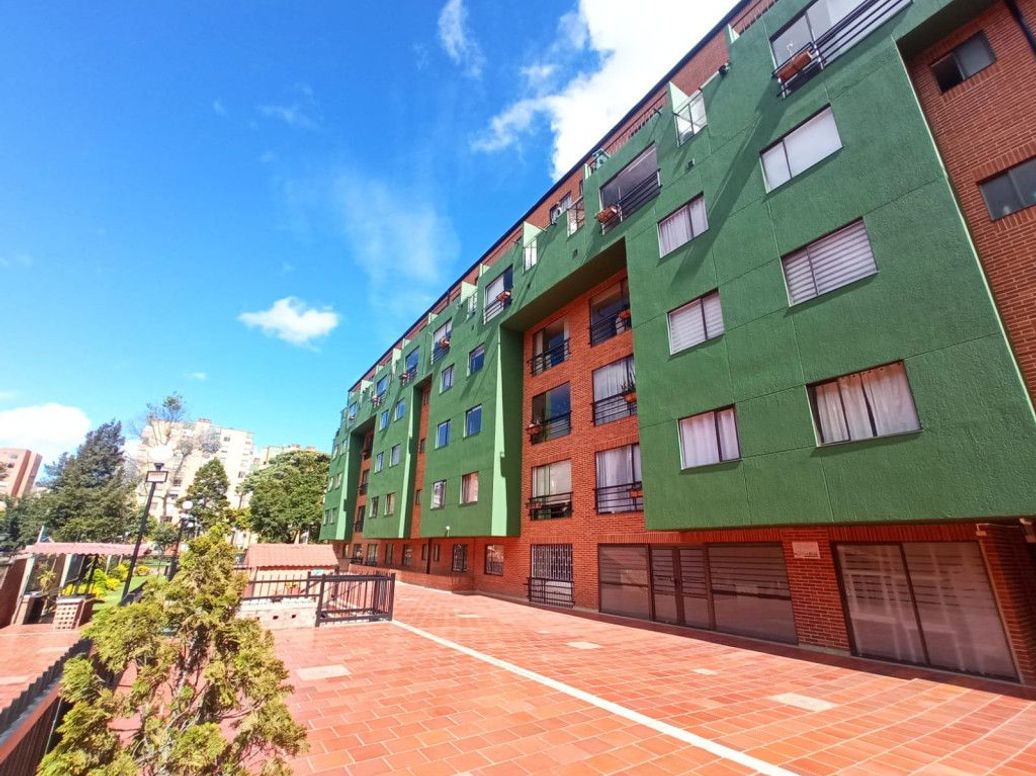 Apartamento de 3 alcobas en venta en La Esperanza Norte, Bogotá, 104 m² · foto 2 de 20