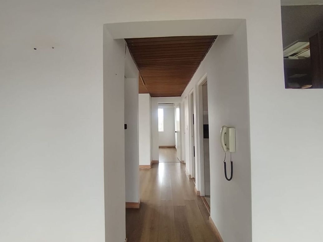 Apartamento de 3 alcobas en venta en Prado Veraniego, Bogotá, 68 m² · foto 8 de 20