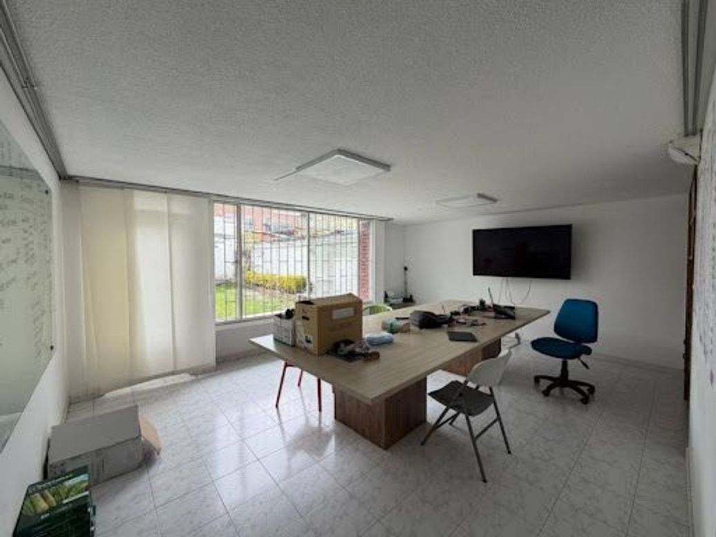 Casa de 5 alcobas en venta en San Nicolás, Bogotá, 133 m² · foto 10 de 20