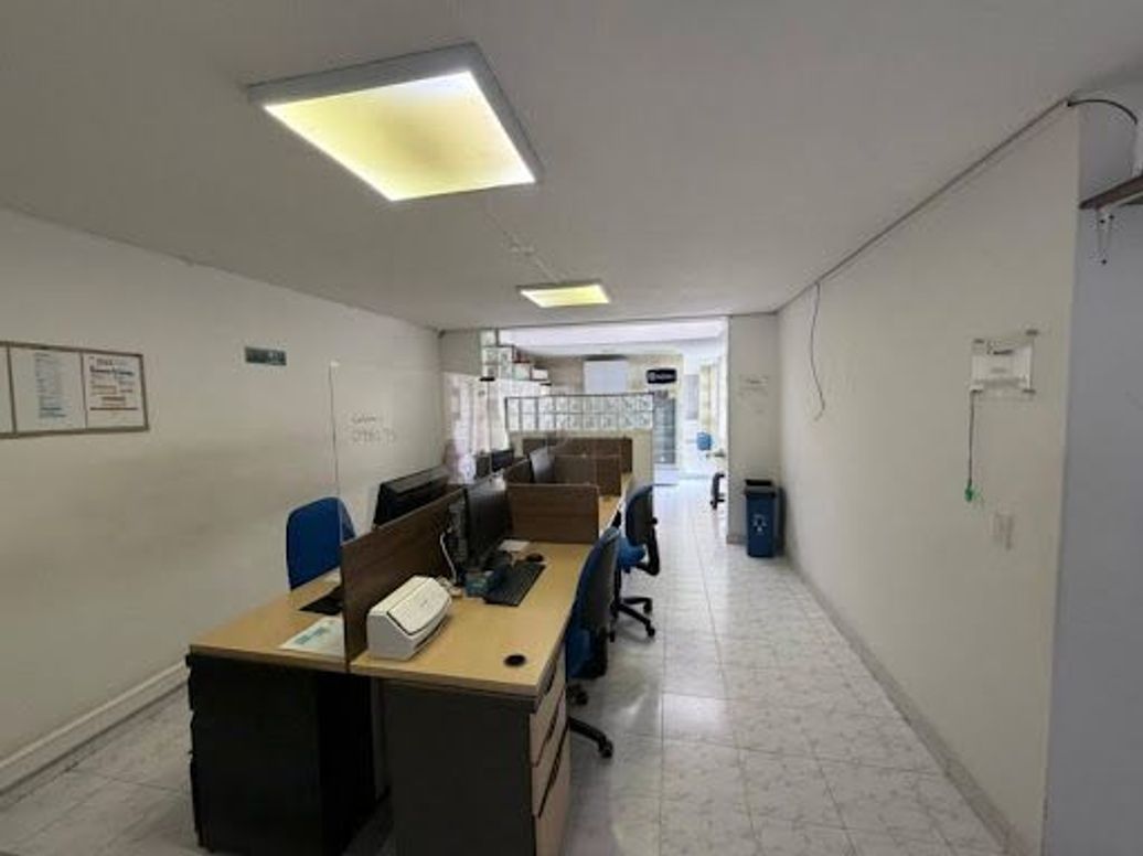 Casa de 5 alcobas en venta en San Nicolás, Bogotá, 133 m² · foto 5 de 20