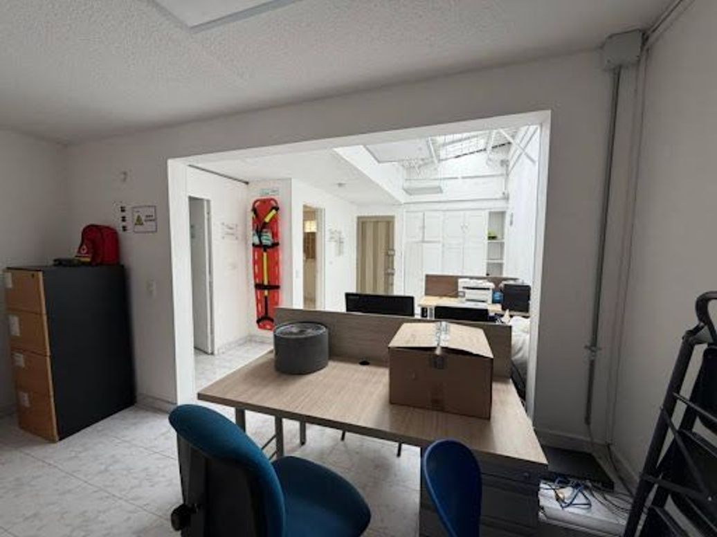 Casa de 5 alcobas en venta en San Nicolás, Bogotá, 133 m² · foto 4 de 20