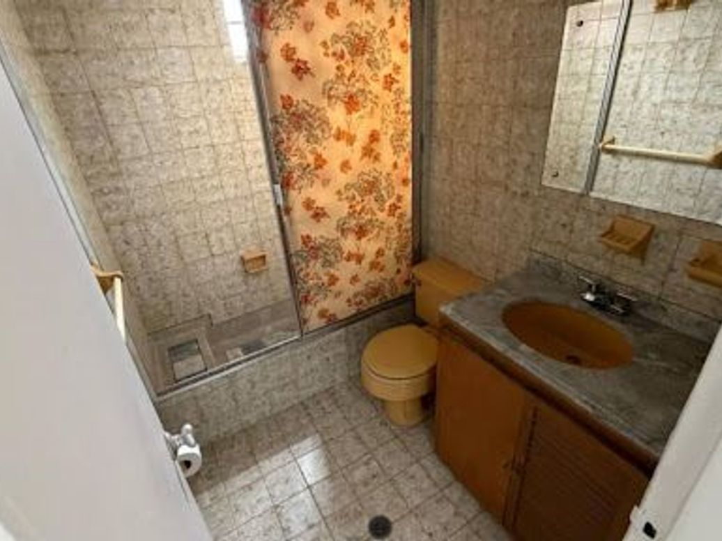 Casa de 5 alcobas en venta en San Nicolás, Bogotá, 133 m² · foto 16 de 20