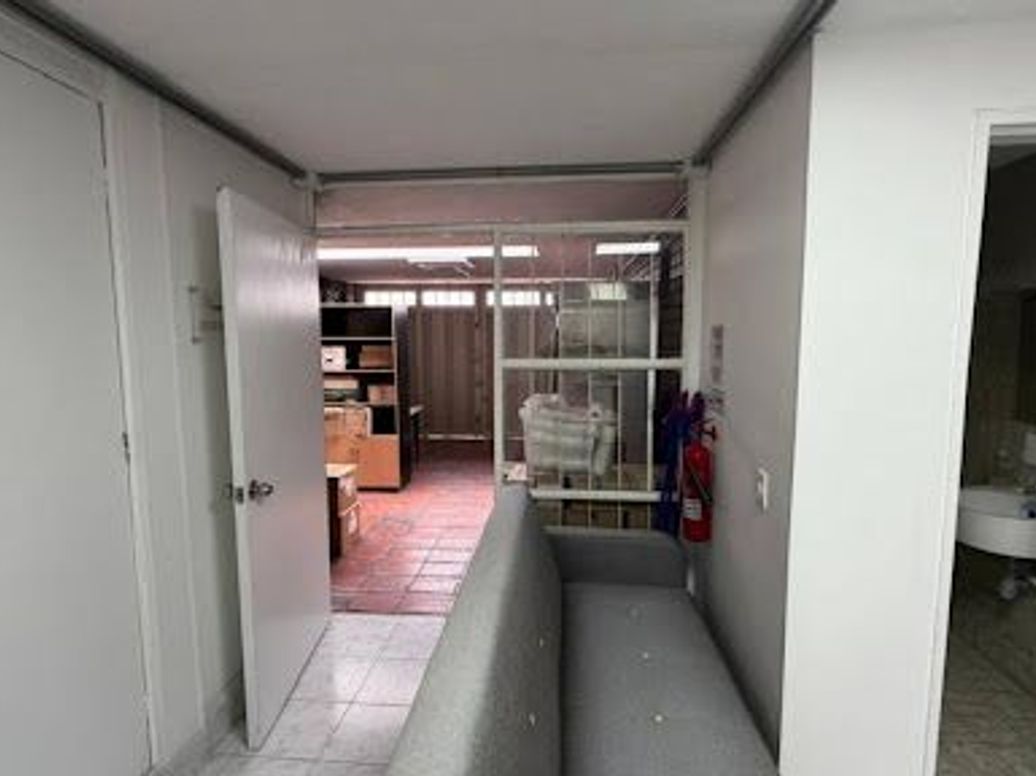 Casa de 5 alcobas en venta en San Nicolás, Bogotá, 133 m² · foto 11 de 20