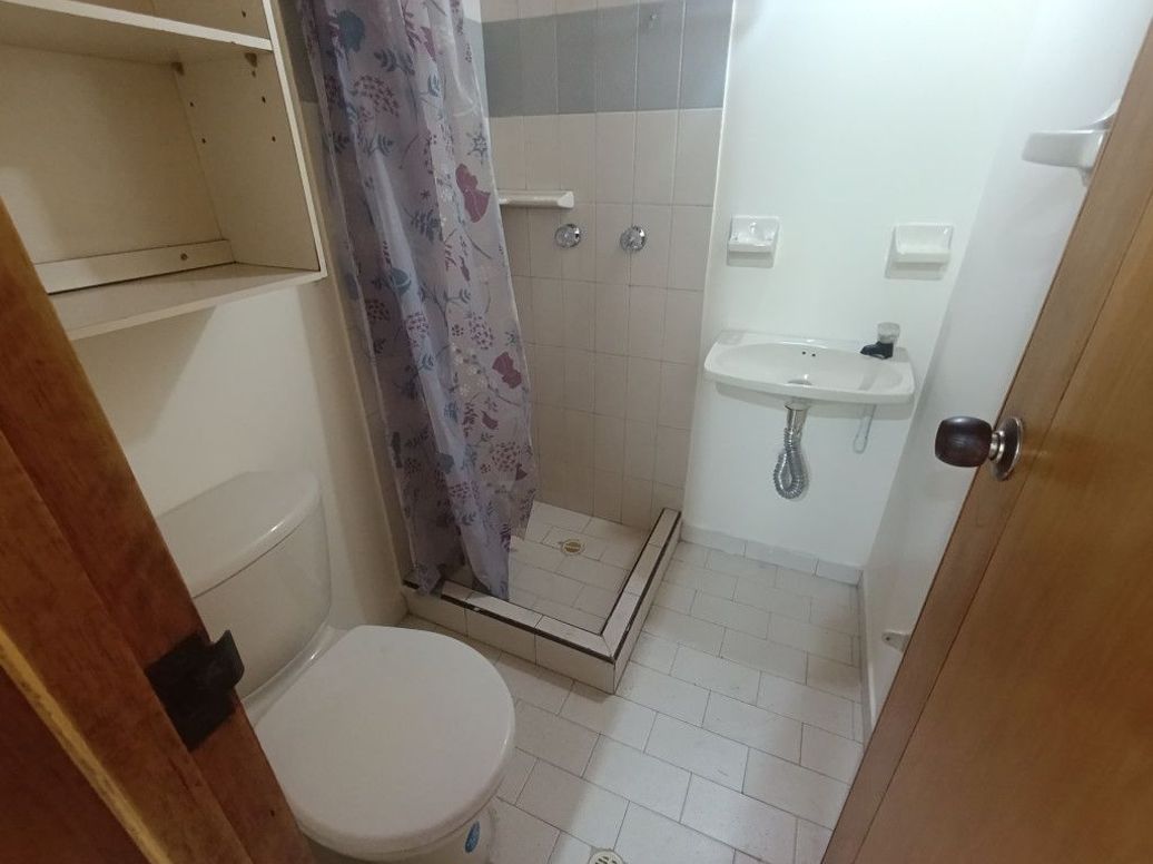 Apartamento de 3 alcobas en venta en Bellavista Occidental, Bogotá, 79 m² · foto 12 de 20