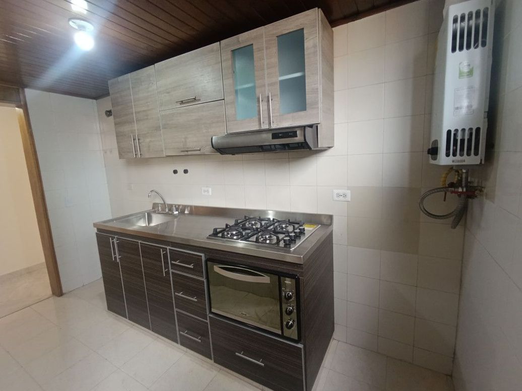Apartamento de 3 alcobas en venta en Bellavista Occidental, Bogotá, 79 m² · foto 9 de 20
