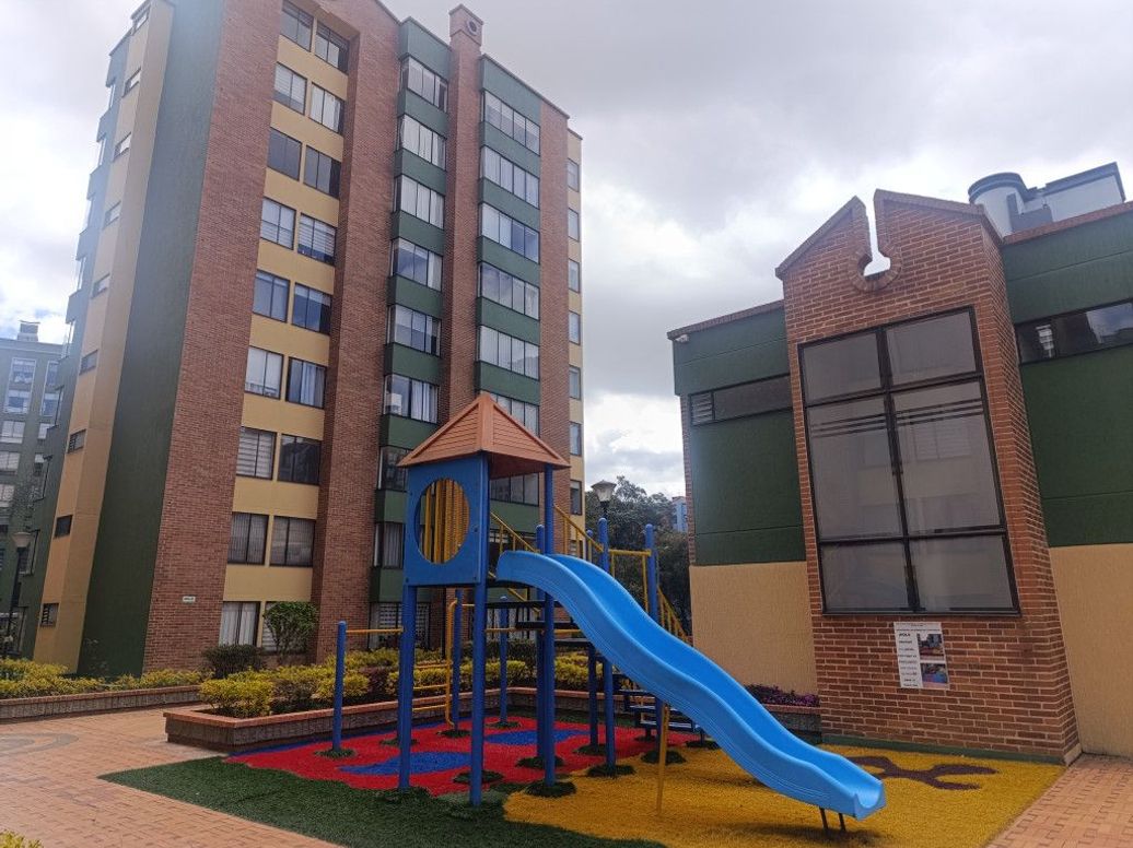 Apartamento de 3 alcobas en venta en Bellavista Occidental, Bogotá, 79 m² · foto 3 de 20