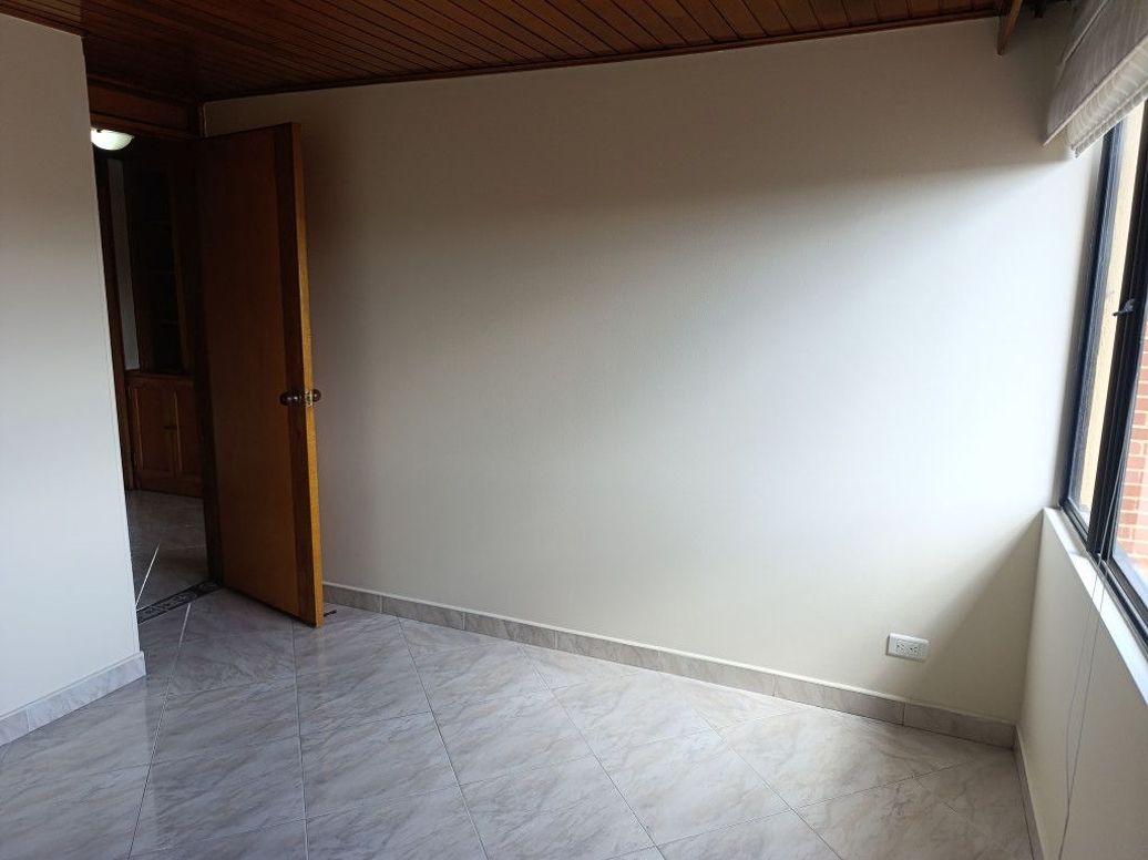Apartamento de 3 alcobas en venta en Bellavista Occidental, Bogotá, 79 m² · foto 17 de 20