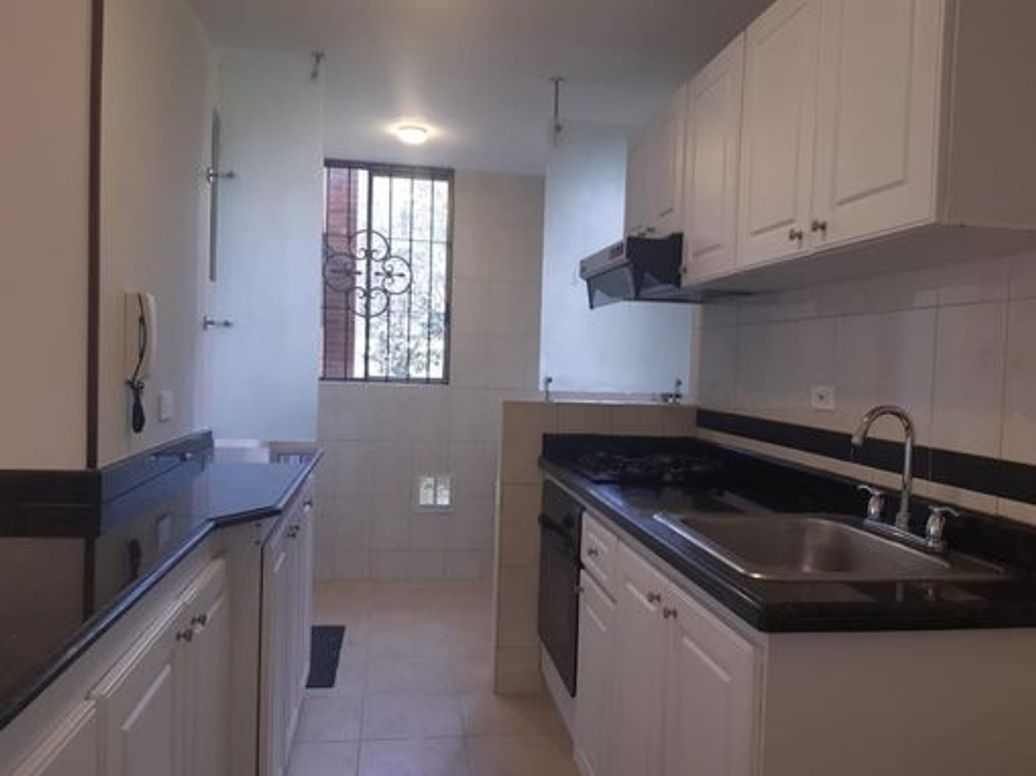 Apartamento en venta en San Luis, Bogotá · foto 3 de 18