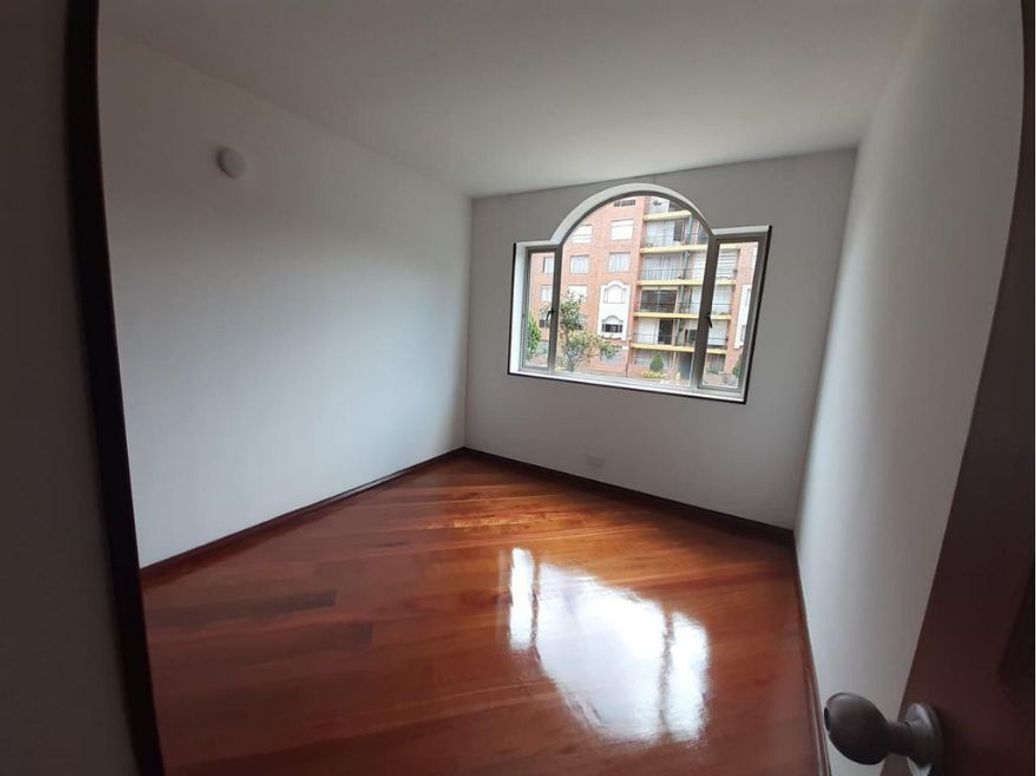 Apartamento en venta en San Luis, Bogotá · foto 10 de 18