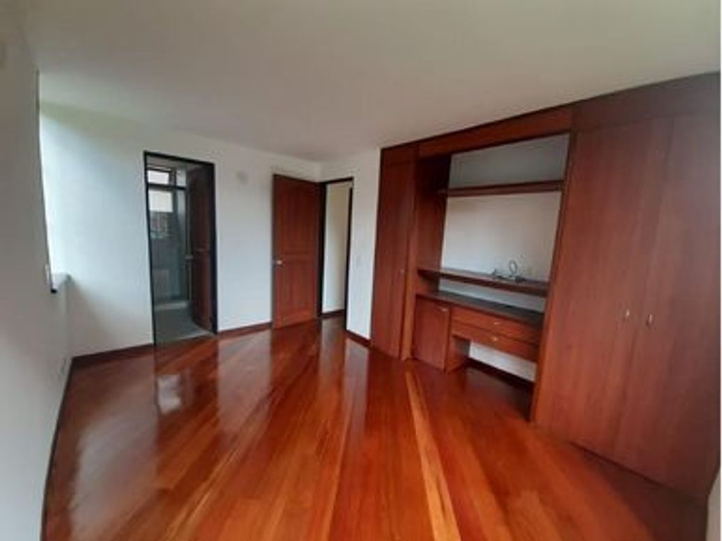 Apartamento en venta en San Luis, Bogotá · foto 4 de 18