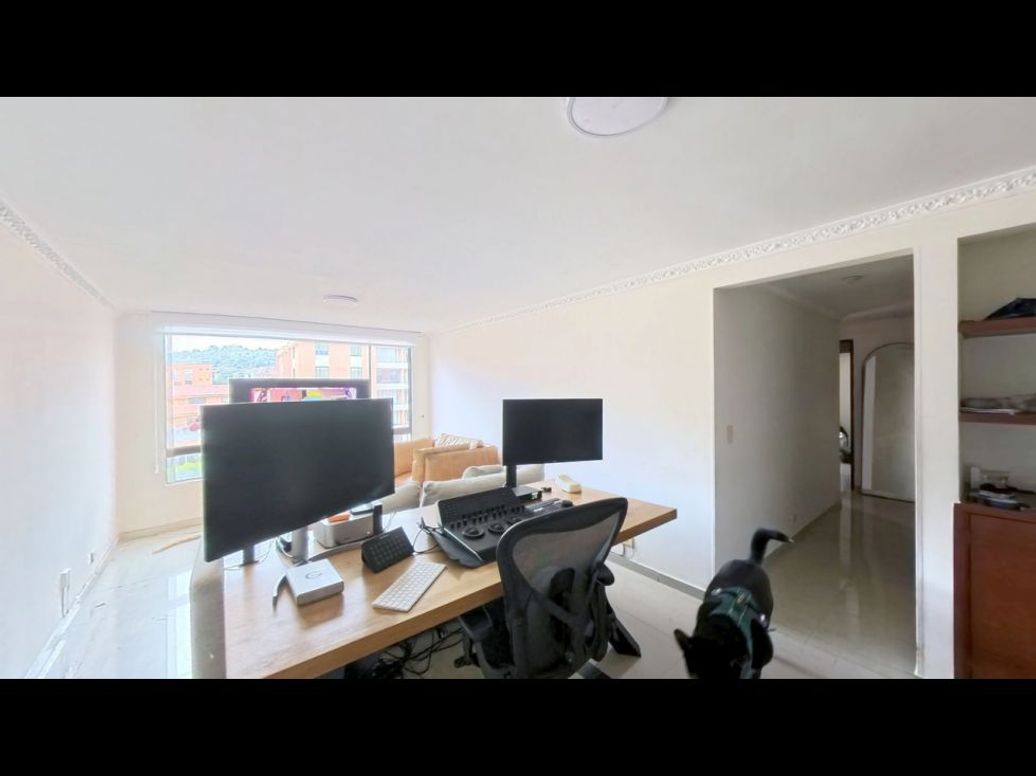 Apartamento de 4 alcobas en venta en La Campiña I Sector, Bogotá, 90 m² · foto 2 de 20
