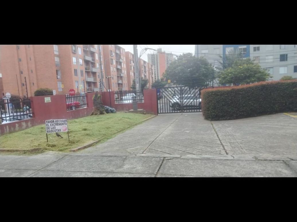 Apartamento de 4 alcobas en venta en La Campiña I Sector, Bogotá, 90 m² · foto 18 de 20