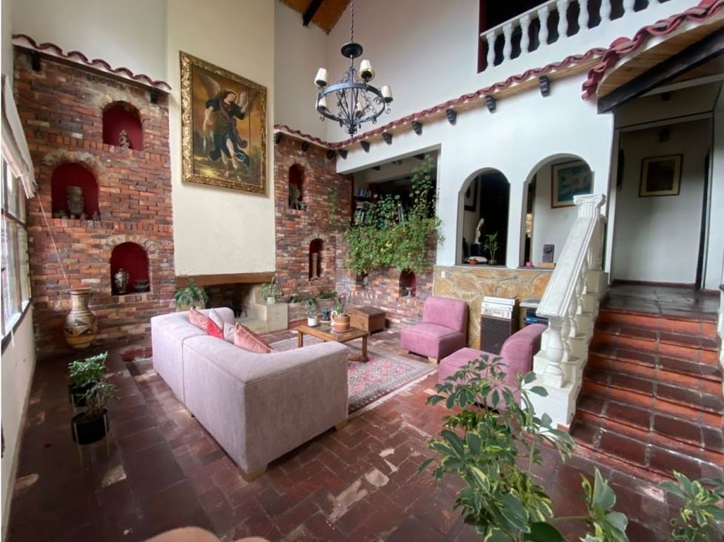 Casa de 5 alcobas en venta en Altos De Suba, Bogotá, 750 m² · foto 4 de 20