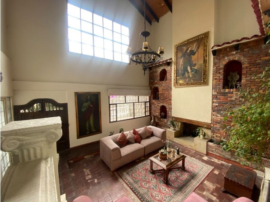 Casa de 5 alcobas en venta en Altos De Suba, Bogotá, 750 m² · foto 3 de 20