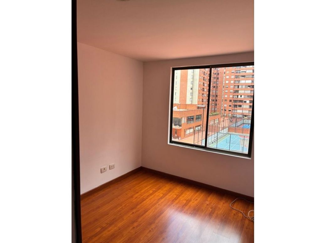 Apartamento de 3 alcobas en venta en Lago Cordoba, Bogotá, 106 m² · foto 12 de 20