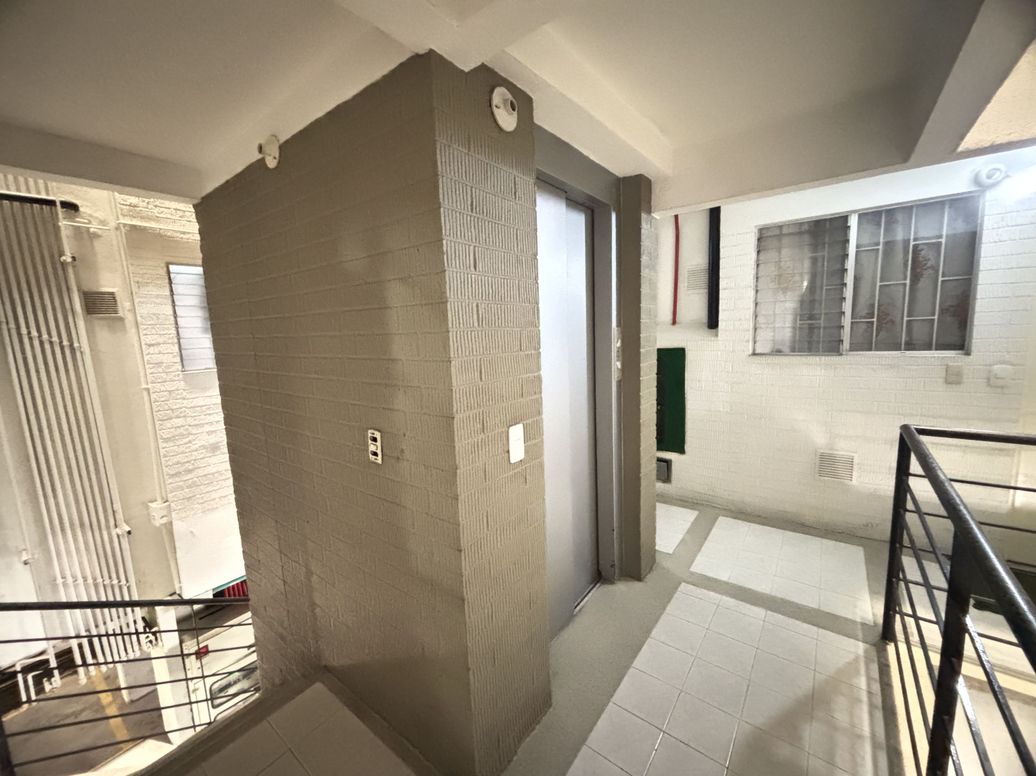 Apartamento de 2 alcobas en venta en Salitre Et. I, Bogotá, 50 m² · foto 13 de 16