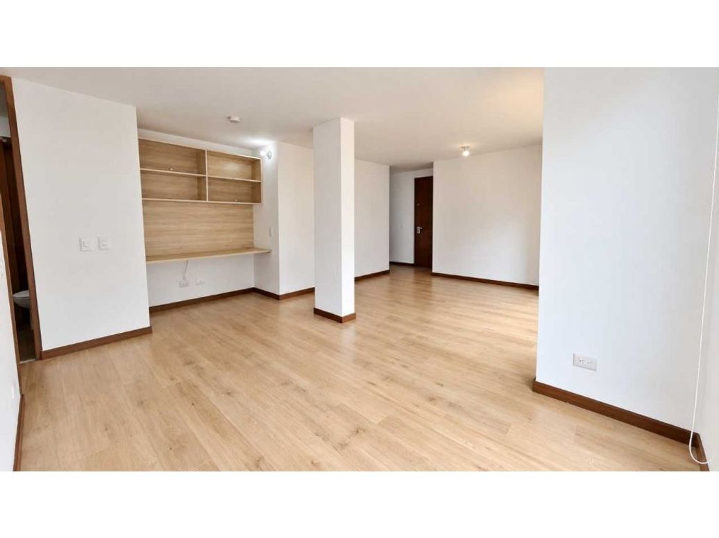 Apartamento de 2 alcobas en venta en Gratamira, Bogotá, 71 m² · foto 2 de 9