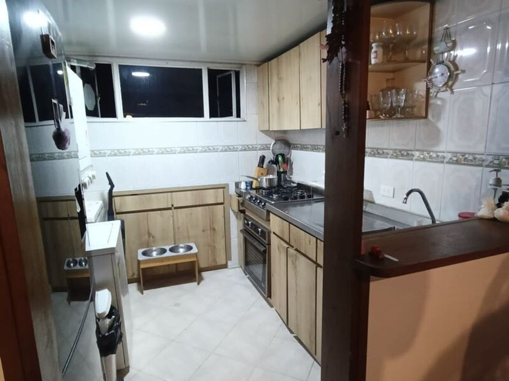 Apartamento de 2 alcobas en venta en Los Cedritos, Bogotá, 80 m² · foto 6 de 12