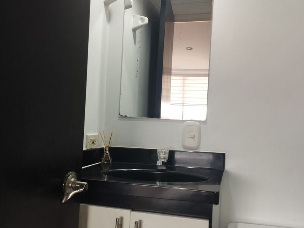 Apartamento de 3 alcobas en venta en Campo Alegre, Bogotá, 54 m² · foto 7 de 15
