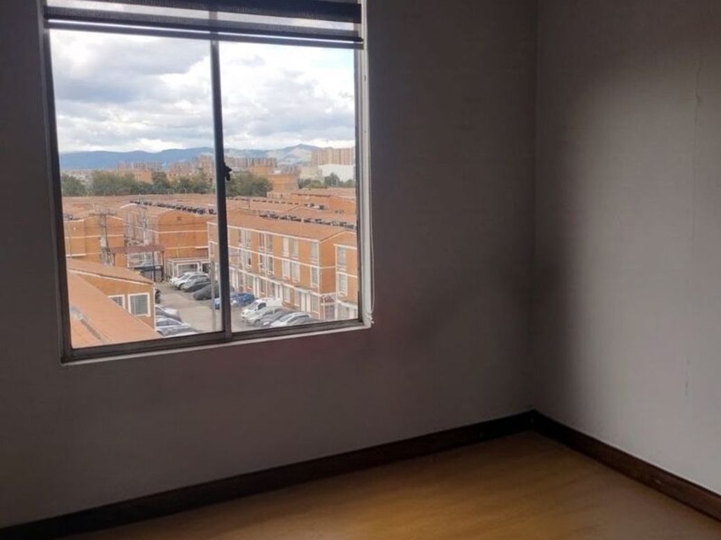 Apartamento de 3 alcobas en venta en Campo Alegre, Bogotá, 54 m² · foto 6 de 15