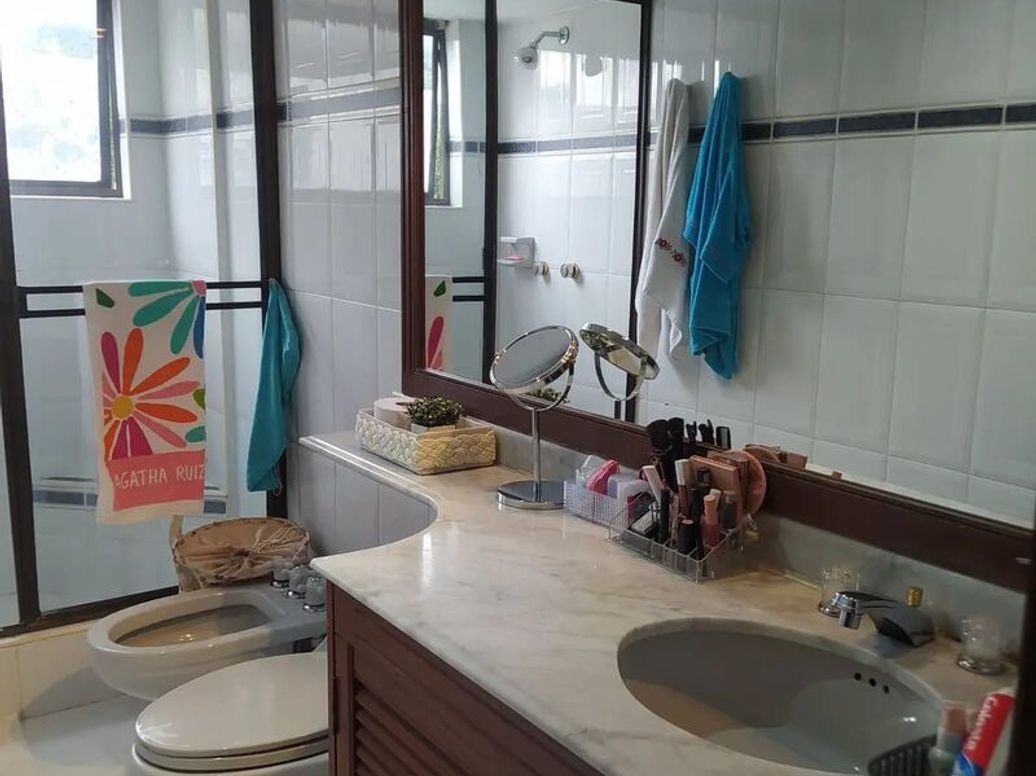 Apartamento de 3 alcobas en venta en Niza Norte, Bogotá, 165 m² · foto 7 de 20