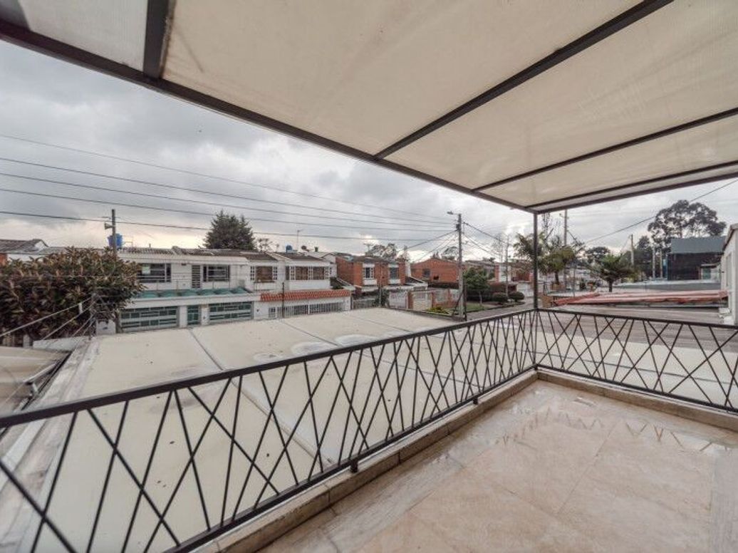Casa de 4 alcobas en venta en Modelia Occidental, Bogotá, 340 m² · foto 19 de 20