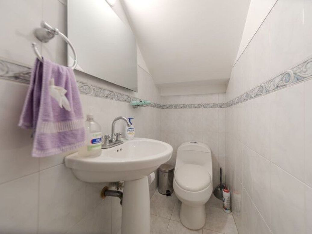 Casa de 4 alcobas en venta en Modelia Occidental, Bogotá, 340 m² · foto 12 de 20