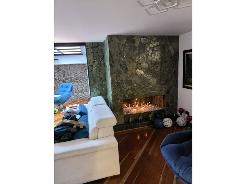 Casa de 2 alcobas en venta en Santa Rosa, Bogotá, 268 m² · foto 10 de 20