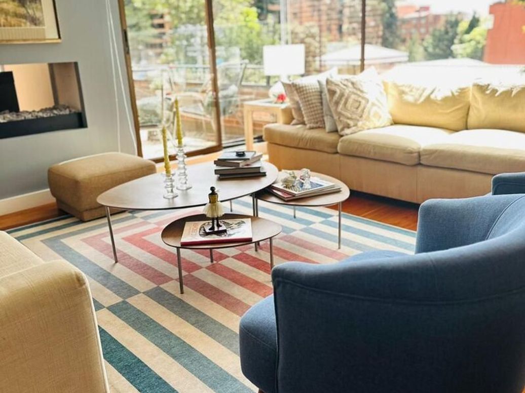 Apartamento de 3 alcobas en venta en Los Rosales, Bogotá, 205 m² · foto 4 de 7