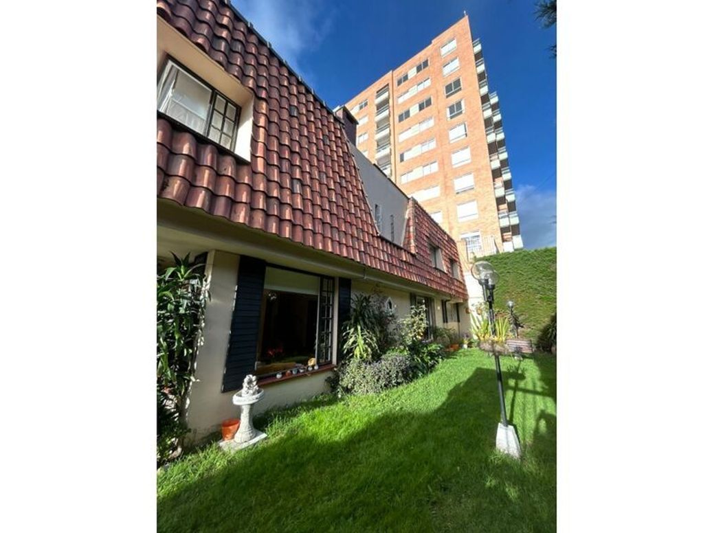 Casa de 4 alcobas en venta en Acacias Usaquen, Bogotá, 190 m² · foto 2 de 20