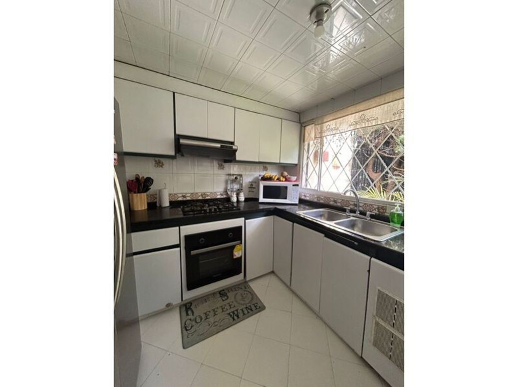 Casa de 4 alcobas en venta en Acacias Usaquen, Bogotá, 190 m² · foto 9 de 20