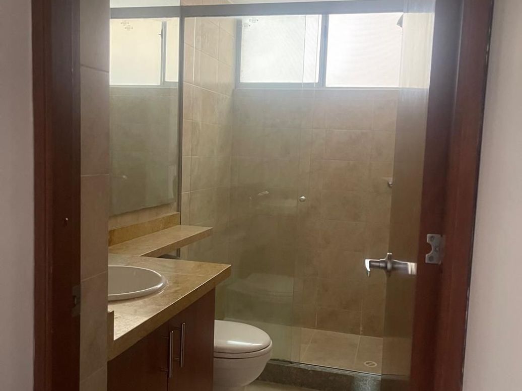 Apartamento de 3 alcobas en arriendo en Ub. Hacienda Cordoba Niza, Bogotá, 110 m² · foto 4 de 14