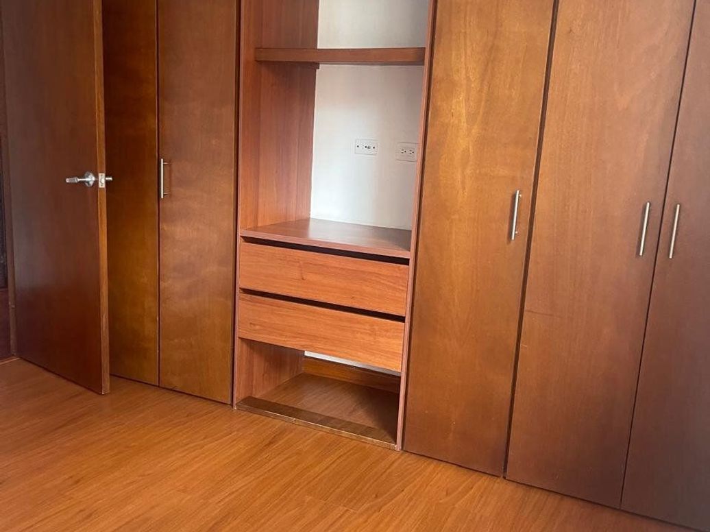 Apartamento de 3 alcobas en arriendo en Ub. Hacienda Cordoba Niza, Bogotá, 110 m² · foto 11 de 14